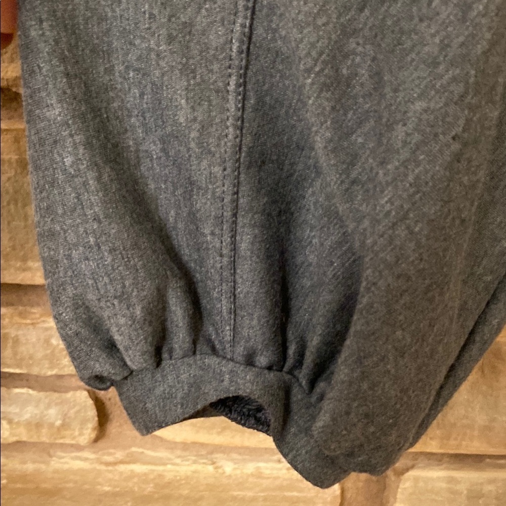Soft Surroundings gray long-sleeved top with a wide neck Size M - Picture 2 of 6